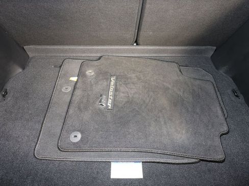 Used 2022 Hyundai Veloster N image 16