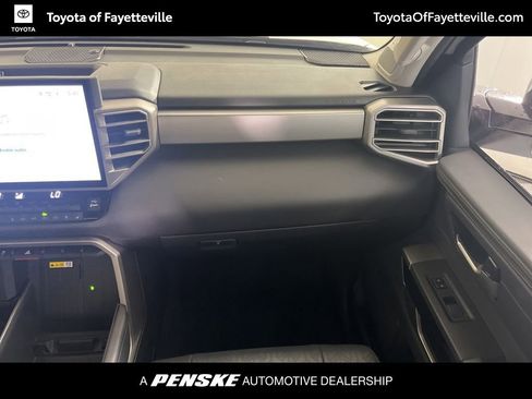 Used 2024 Toyota Tundra Limited AWD/4WD image 17