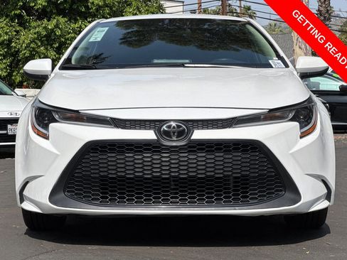 Used 2021 Toyota Corolla LE image 9