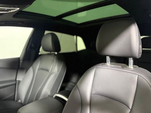 Used 2022 Audi Q8 Prestige AWD/4WD image 20