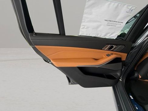 Certified 2026 BMW X7 xDrive40i image 32