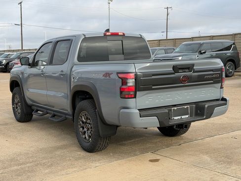 New 2026 Nissan Frontier PRO-4X w/ Pro-4x Convenience Package image 6