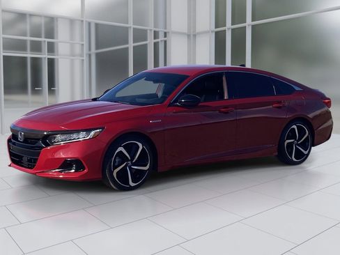 Used 2022 Honda Accord Sport image 2