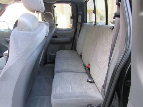 Used 2002 Ford F150 XLT image 21