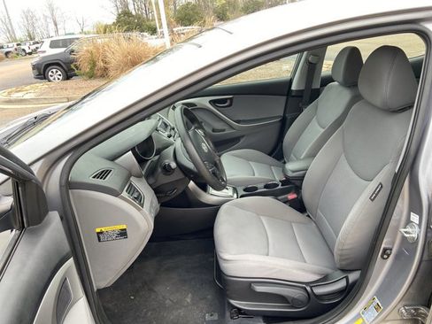 Used 2013 Hyundai Elantra GLS w/ Preferred Pkg image 32