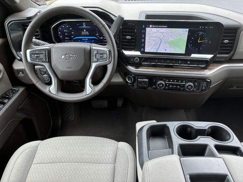 Used 2026 Chevrolet Silverado 1500 RST AWD/4WD image 18