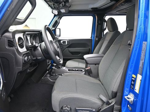 New 2026 Jeep Gladiator Sport image 11