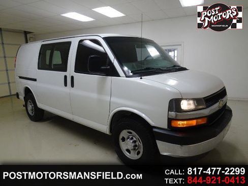 Used 2018 Chevrolet Express 2500 w/ Driver Convenience Package RWD image 1