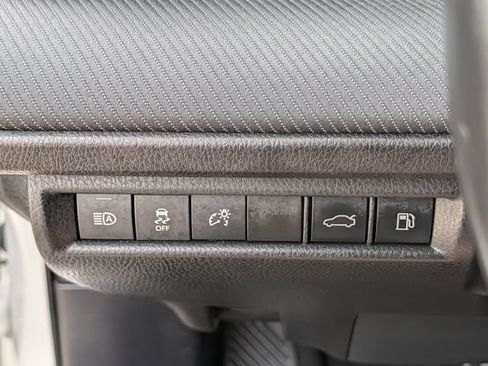 Used 2025 Toyota Camry SE FWD image 23