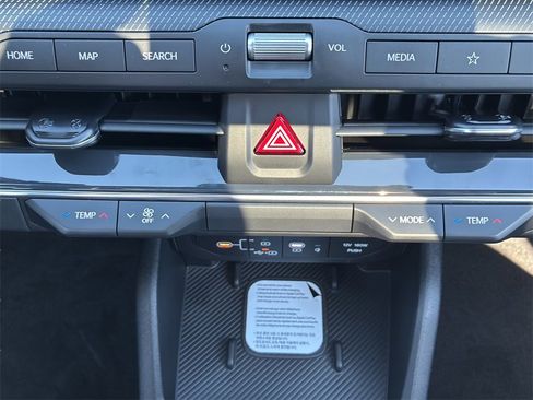 New 2025 Kia K4 GT-Line w/ GT-Line Premium Package image 16
