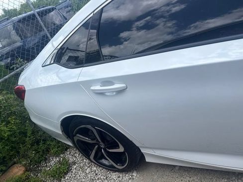 Used 2021 Honda Accord Sport image 6