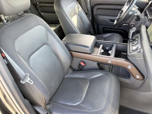 Used 2024 Land Rover Defender 110 X-Dynamic SE AWD/4WD image 19