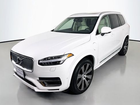 Used 2024 Volvo XC90 T8 Plus w/ Protection Package Premier AWD/4WD image 1