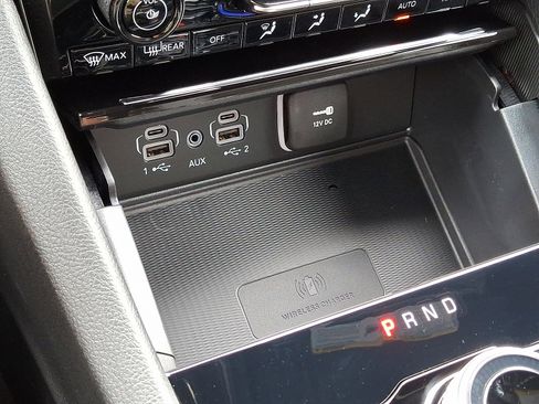 New 2025 Jeep Grand Cherokee Altitude image 10