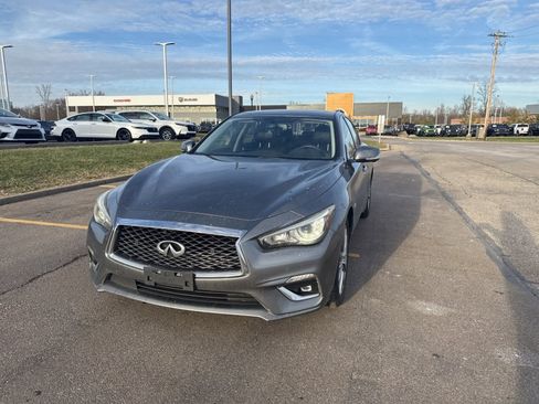 Used 2018 INFINITI Q50 Luxe w/ Sensory Package (Luxe) image 17