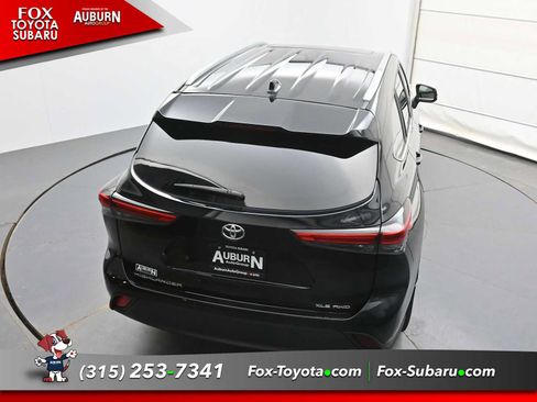 Used 2023 Toyota Highlander XLE AWD/4WD image 26