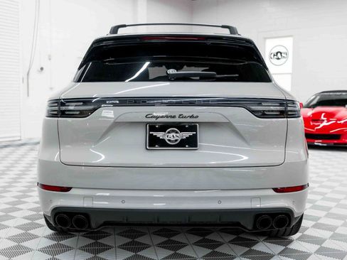 Used 2021 Porsche Cayenne Turbo AWD/4WD image 8