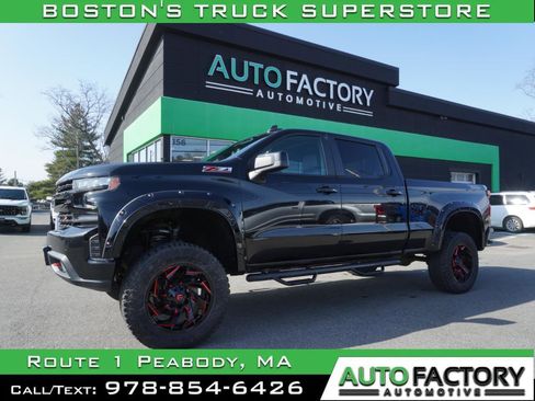 Used 2021 Chevrolet Silverado 1500 LT Trail Boss w/ Convenience Package II image 1