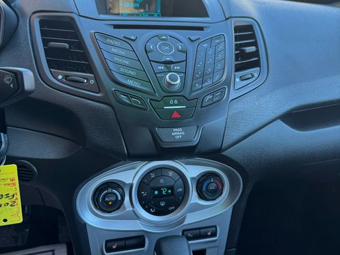 Used 2017 Ford Fiesta SE w/ Cold Weather Package image 9
