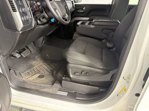 Used 2018 Chevrolet Silverado 1500 LT w/ Texas Edition AWD/4WD image 9