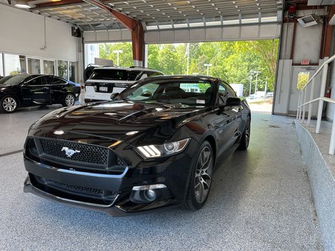Used 2015 Ford Mustang GT Premium w/ Equipment Group 401A image 4