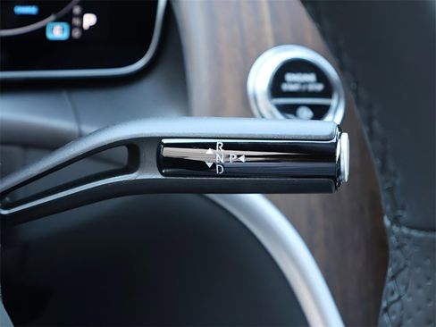 Certified 2025 Mercedes-Benz GLC 300 GLC 300 image 33