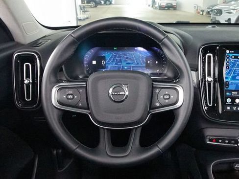 Certified 2026 Volvo XC40 B5 Plus AWD/4WD image 9