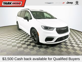 New 2026 Chrysler Pacifica Limited w/ S Appearance Package FWD 360° Tour