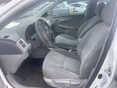 Used 2009 Toyota Corolla LE FWD image 9