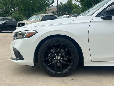 Used 2024 Honda Civic Sport image 8