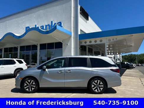 Used 2026 Honda Odyssey Touring image 9