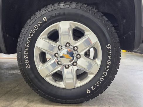 Used 2022 Chevrolet Silverado 2500 LTZ AWD/4WD image 17