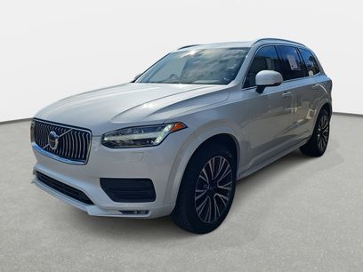 Used 2022 Volvo XC90 T6 Momentum w/ Climate Package