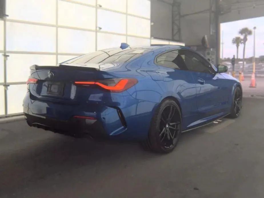 Used 2021 BMW 430i Coupe w/ M Sport Package RWD image 4