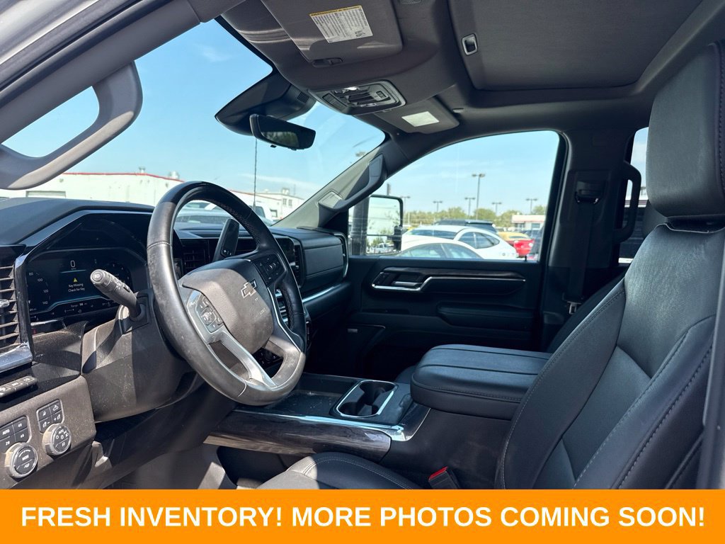 Used 2024 Chevrolet Silverado 2500 LTZ w/ LTZ Plus Package AWD/4WD image 8