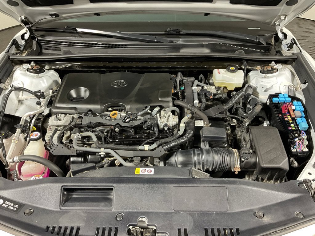 Used 2022 Toyota Camry XLE w/ Cold Weather Package FWD image 38