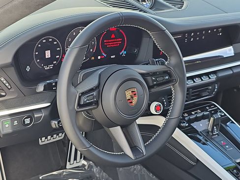 Used 2025 Porsche 911 Carrera S RWD image 18