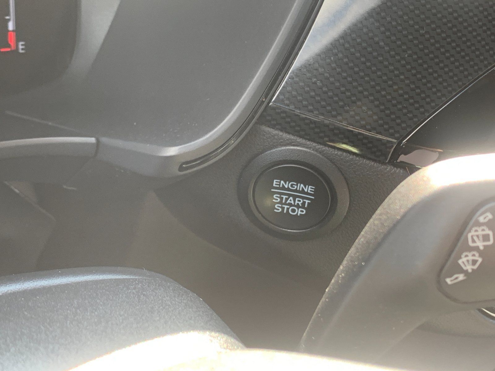 Used 2025 Ford Escape ST-Line Select AWD/4WD image 27