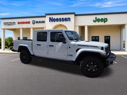 New 2026 Jeep Gladiator Sport