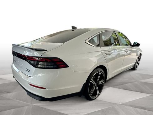 Used 2023 Honda Accord Sport image 8