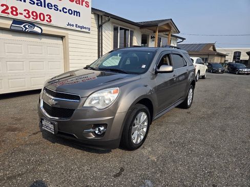 Used 2010 Chevrolet Equinox LT FWD image 3