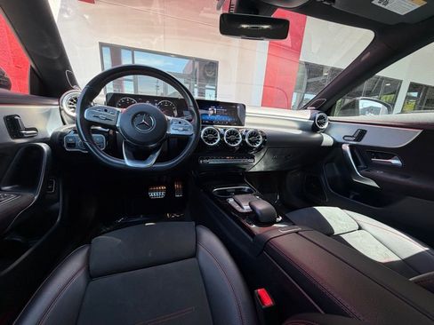 Used 2023 Mercedes-Benz CLA 250 image 27
