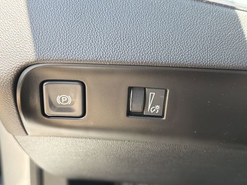 Certified 2024 Buick Enclave Essence w/ Experience Buick Package AWD/4WD image 29