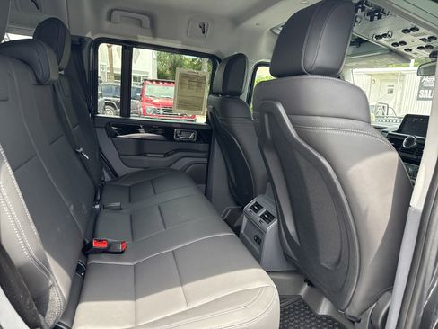 Used 2025 INEOS Grenadier Fieldmaster Edition image 30