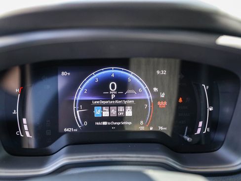 Certified 2026 Toyota Corolla LE w/ LE Premium Package FWD image 22