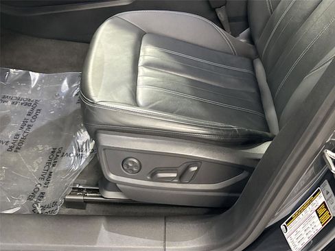 Certified 2023 Audi Q5 2.0T Premium Plus w/ Premium Plus Package AWD/4WD image 20