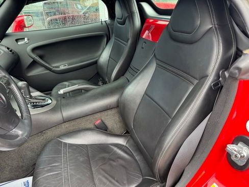 Used 2006 Pontiac Solstice Convertible w/ Premium Package RWD image 17