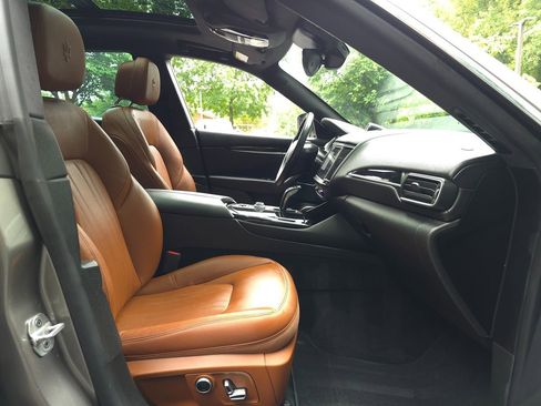 Used 2022 Maserati Levante GT image 21