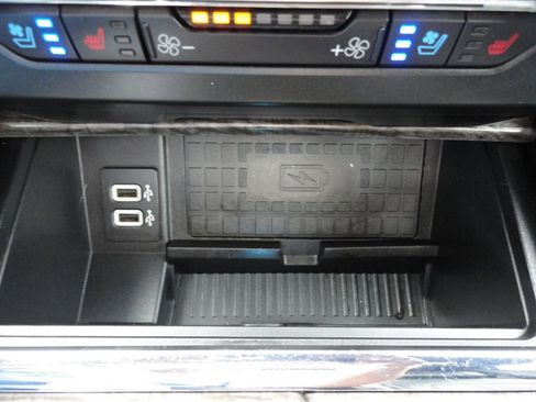 Used 2019 Ford Expedition Max Limited AWD/4WD image 24
