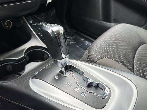 Used 2019 Dodge Journey SE w/ Premium Group FWD image 21